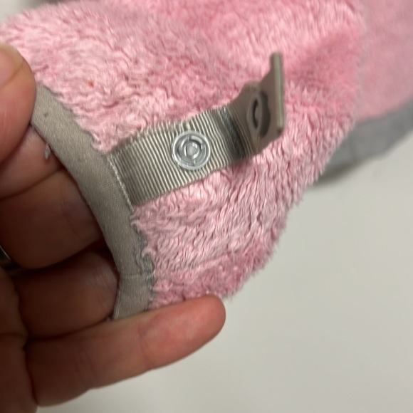 The North Face fuzzy jacket. Youth girls S. Pink. - Picture 8 of 8